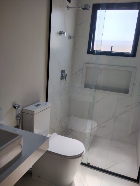 Sobrado Novo no Condomínio Mosaico Essence com 04 suítes - Mogi das Cruzes - 