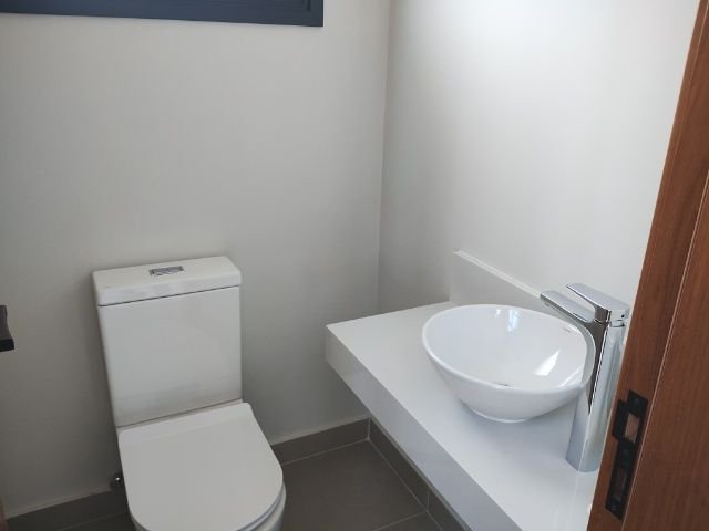 Sobrado Novo no Condomínio Mosaico Essence com 04 suítes - Mogi das Cruzes - 