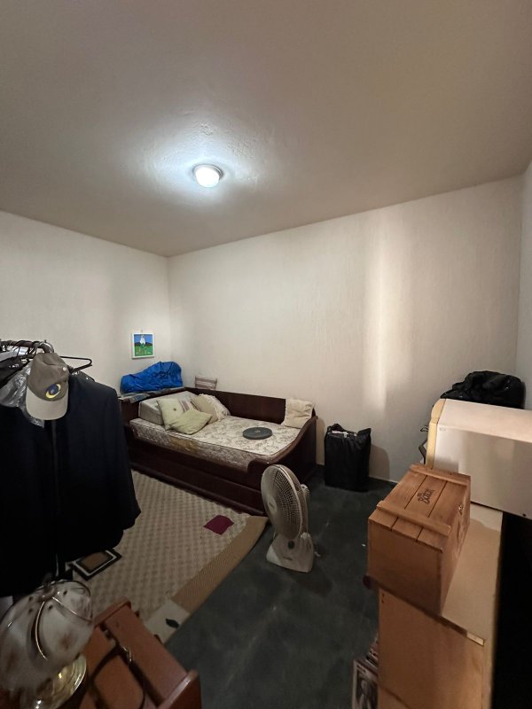Casa térrea na Vila Oliveira com 03 dormitórios, 01 suíte, amplo quintal e edícula - Mogi das Cruzes - 