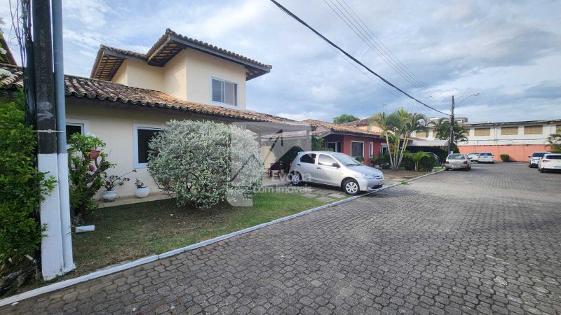 Vendo Casa R$ 795.000,00 condomínio fechado - Pitangueiras - Lauro de Freitas - 