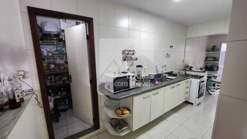 Vendo Casa R$ 795.000,00 condomínio fechado - Pitangueiras - Lauro de Freitas - 
