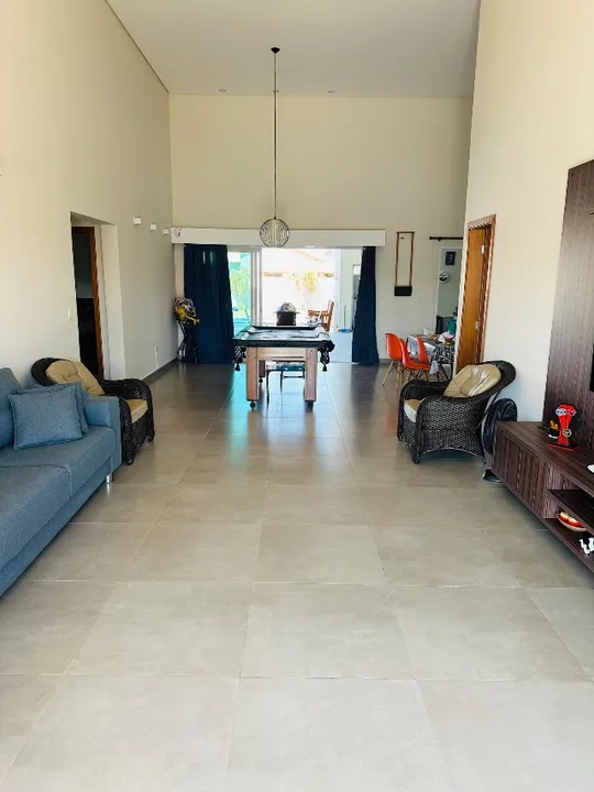 Casa com 3 dormit&oacute;rios &agrave; venda,280 m&sup2; - Condom&iacute;nio Village Ara&ccedil;oiaba - Ara&ccedil;oiaba - SP Estr. Dr Celso Charuri Araçoiaba da Serra - 