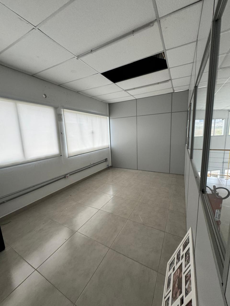 Galp&atilde;o &agrave; venda,921 m&sup2; - Vargem Grande Paulista - SP Rua San Juan Vargem Grande Paulista - 