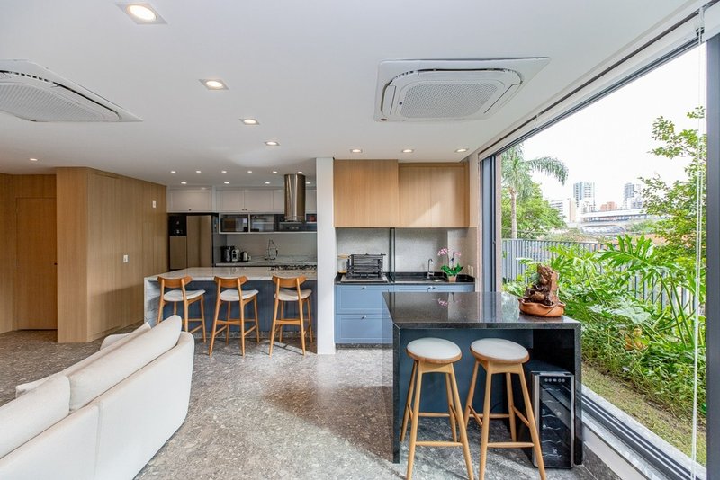 Apartamento a venda - Cidade Monções - 2 suítes 165m² Michigan São Paulo - 