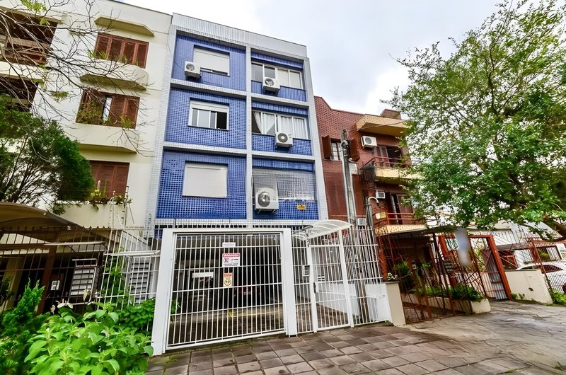 R$ 245.000 - OPORTUNIDADE - ÓTIMO APARTAMENTO - 36M2 - 1 DORM - ELEVADOR Rua Gomes Jardim Porto Alegre - 