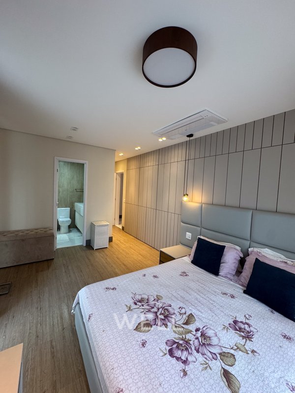APARTAMENTO NO BAIRRO JARDIM SANTO ANDRÉ 153M2, 03 SUÍTES, 03 VAGAS - Santo André - 
