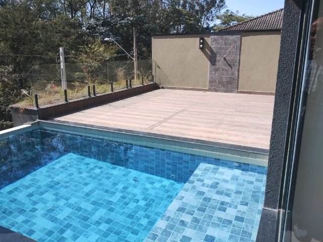 Sobrado Condomínio Fazenda Rodeio - Bella Cittá com 03 dormitórios sendo 03 suítes Rua Professor Jurandyr de Oliveira Mogi das Cruzes - 