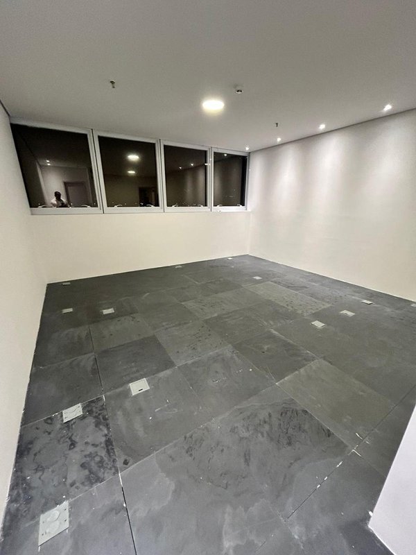 Sala comercial  com ar condicionada no Sky Mall Patteo Mogilar Rua Manuel de Oliveira Mogi das Cruzes - 