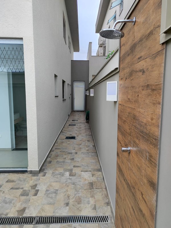 Sobrado em Condomínio Fechado Bella Ciita Villagio II com 04 dormitório Avenida Expedicionário José Barca Mogi das Cruzes - 