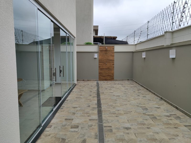 Sobrado em Condomínio Fechado Bella Ciita Villagio II com 04 dormitório Avenida Expedicionário José Barca Mogi das Cruzes - 