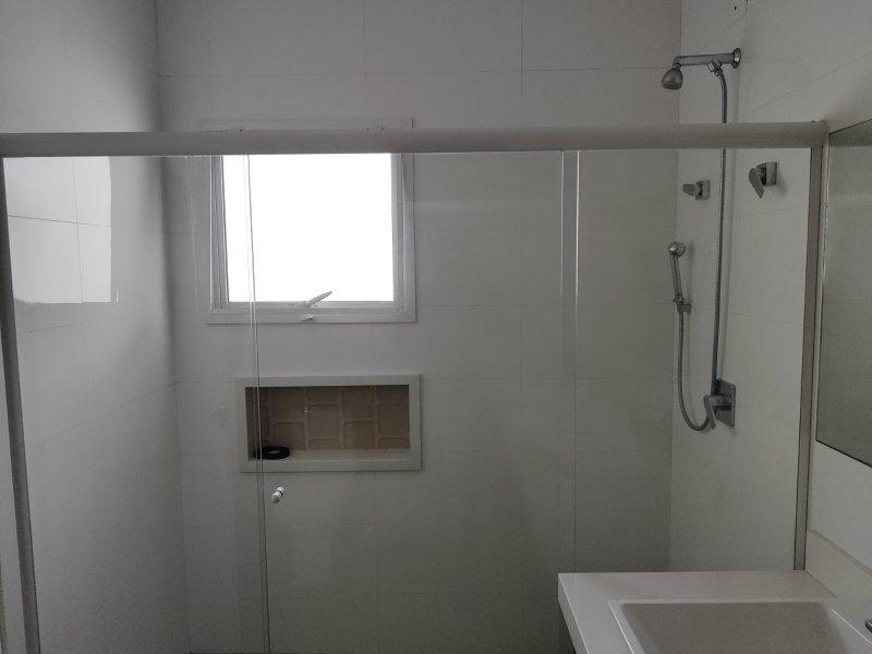 Sobrado em Condomínio Fechado Bella Ciita Villagio II com 04 dormitório Avenida Expedicionário José Barca Mogi das Cruzes - 