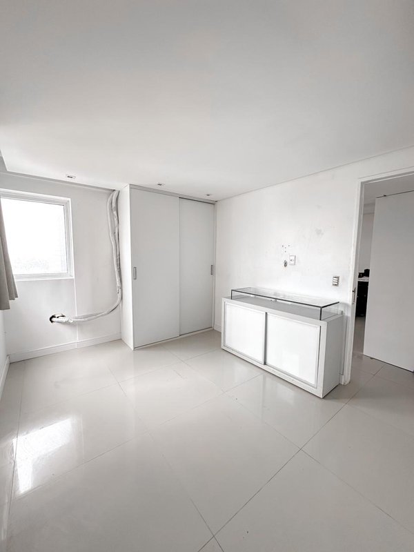 Apartamento à venda com 2/3 quartos sendo 2 suítes, 153m² área útil por R$ 1.850.000,00 Avenida Boa Viagem Recife - 