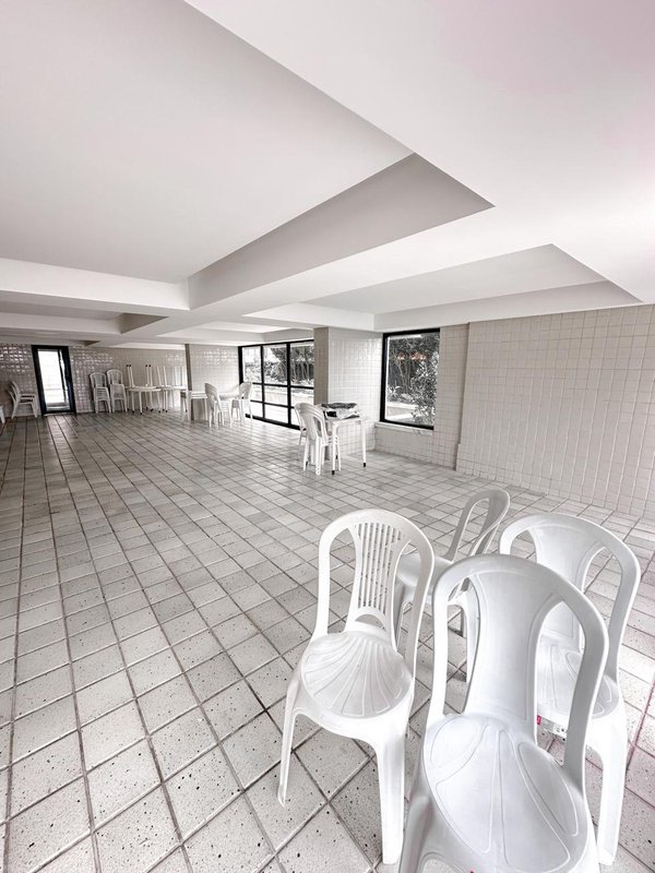 Apartamento à venda com 2/3 quartos sendo 2 suítes, 153m² área útil por R$ 1.850.000,00 Avenida Boa Viagem Recife - 