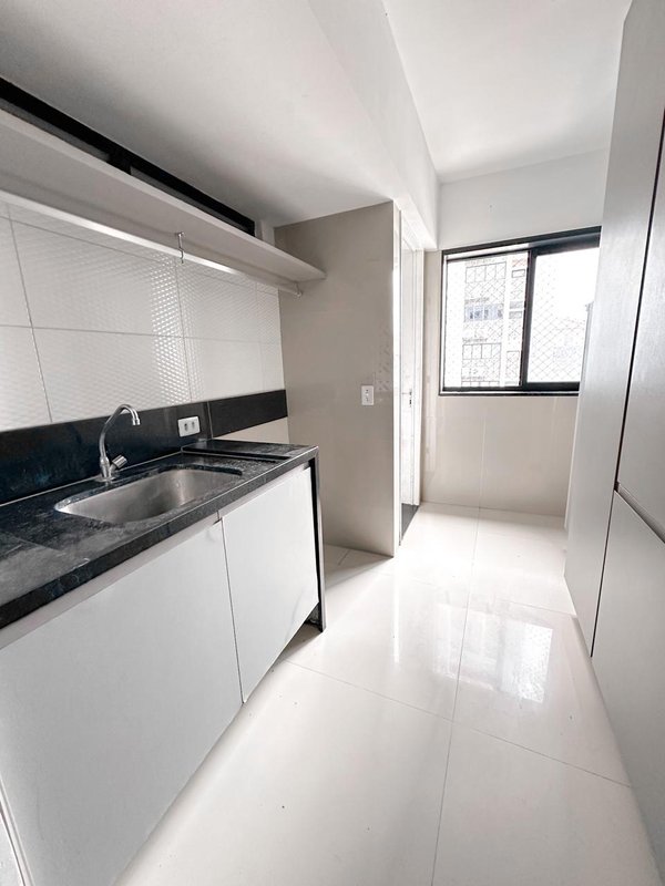 Apartamento à venda com 2/3 quartos sendo 2 suítes, 153m² área útil por R$ 1.850.000,00 Avenida Boa Viagem Recife - 