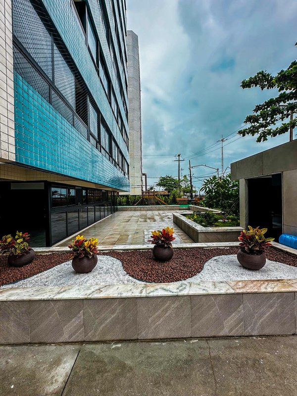Apartamento à venda com 2/3 quartos sendo 2 suítes, 153m² área útil por R$ 1.850.000,00 Avenida Boa Viagem Recife - 