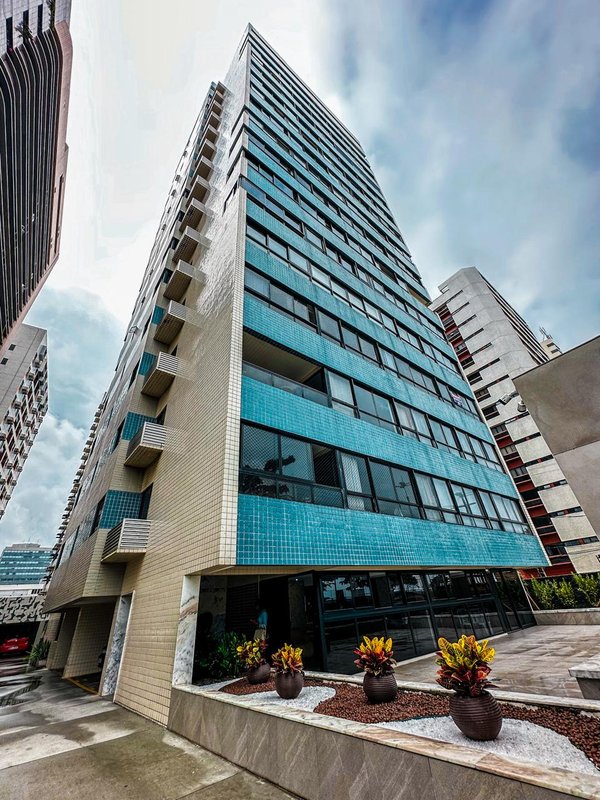 Apartamento à venda com 2/3 quartos sendo 2 suítes, 153m² área útil por R$ 1.850.000,00 Avenida Boa Viagem Recife - 