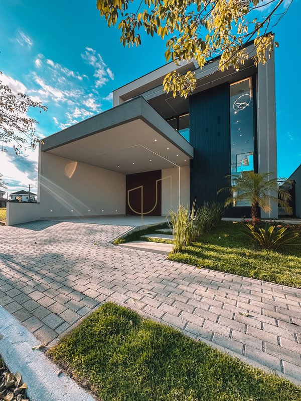 Sobrado com 4 Suítes no Floradas do Paratehy - Urbanova - São José dos Campos - 