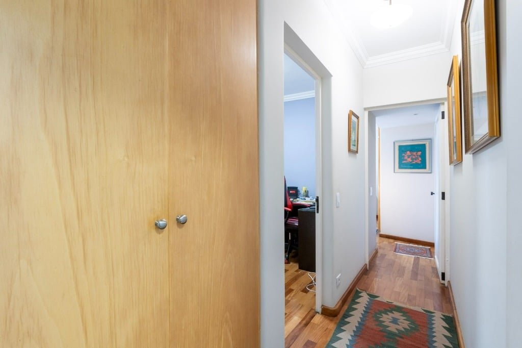 Apartamento à venda com 3 quartos, 120m² - Foto 4