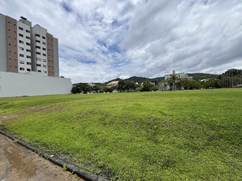 Terreno no Bairro Guarani 13x37 próximo a Mercado Komprão - Brusque - 