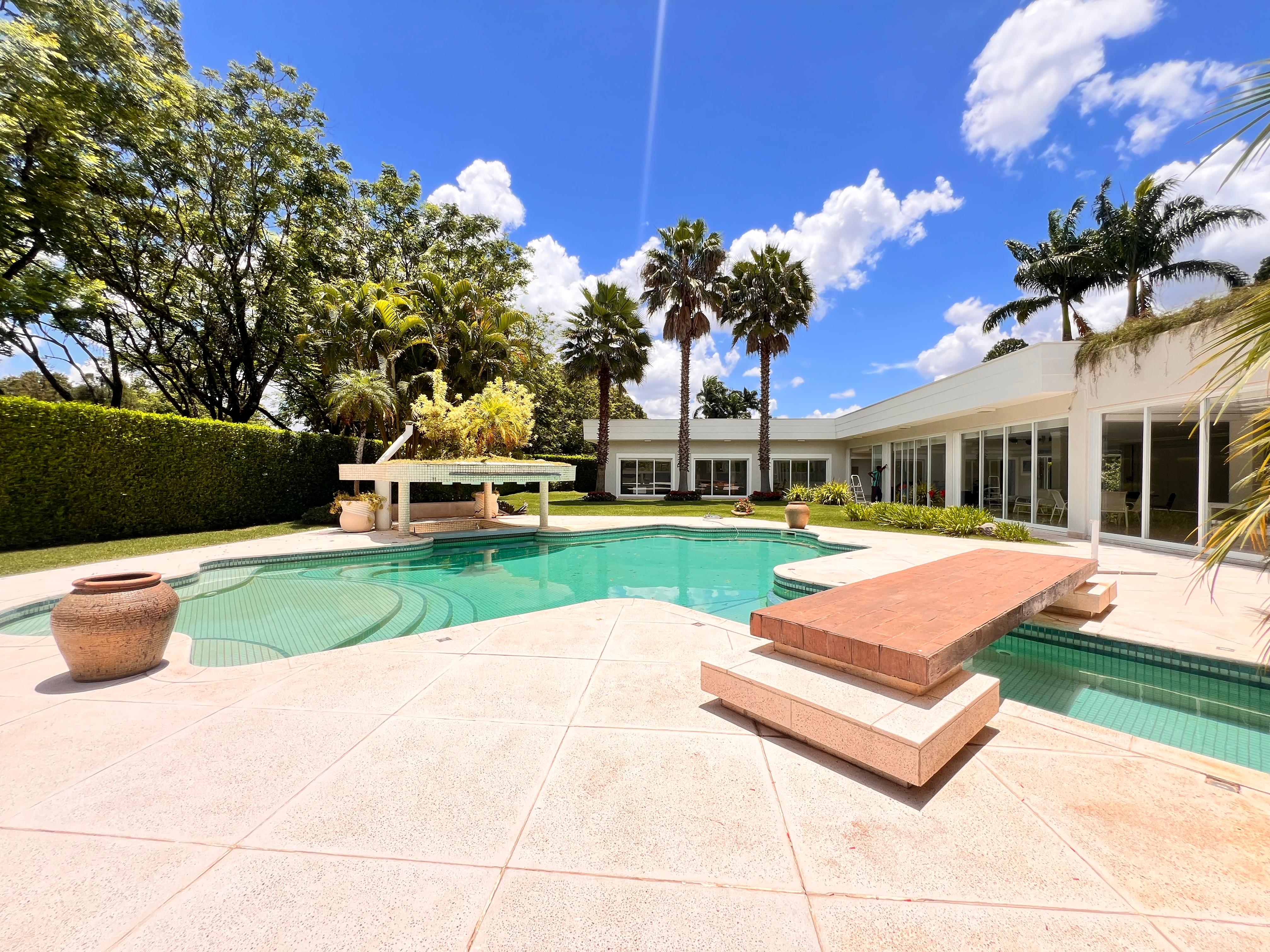 Casa com 5 dormit&oacute;rios &agrave; venda,997 m&sup2; - Condom&iacute;nio Lago Azul Golfe Clube - Ara&ccedil;oiaba - SP Rodovia Raposo Tavares Araçoiaba da Serra - 