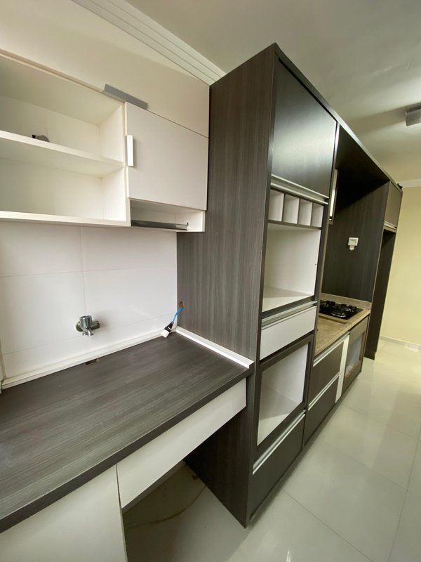 Lindo Apartamento Vila Cintra com 02 dormitórios, armários planejados e varanda Rua Araguaia Mogi das Cruzes - 