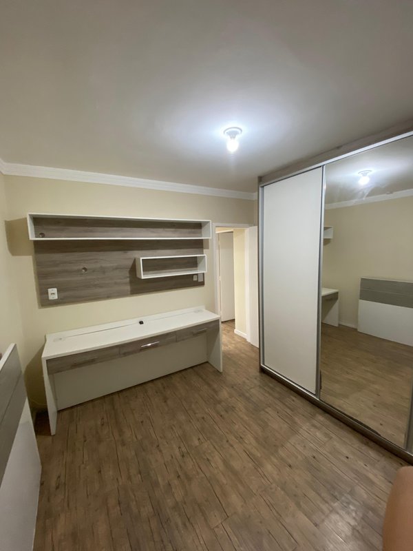 Lindo Apartamento Vila Cintra com 02 dormitórios, armários planejados e varanda Rua Araguaia Mogi das Cruzes - 