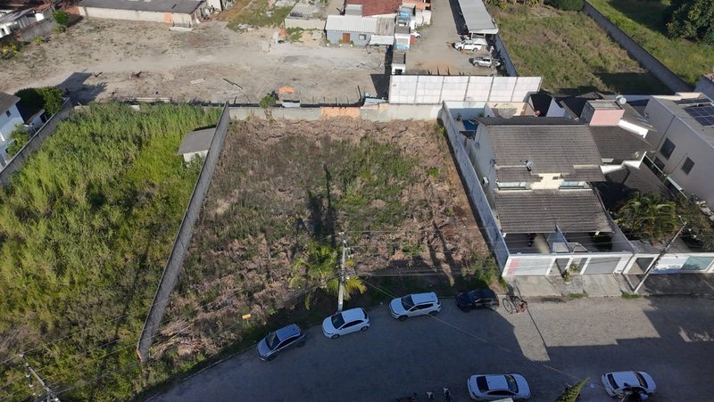 Terreno amplo ideal para empreendimentos imobiliários em Eunápolis Avenida Antúrios  Eunápolis - 