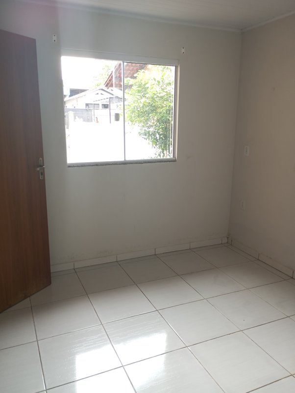 Casa da frente - toda cercada  Timbó - 