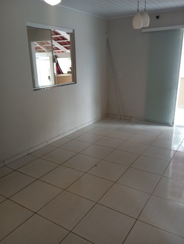 Casa da frente - toda cercada  Timbó - 