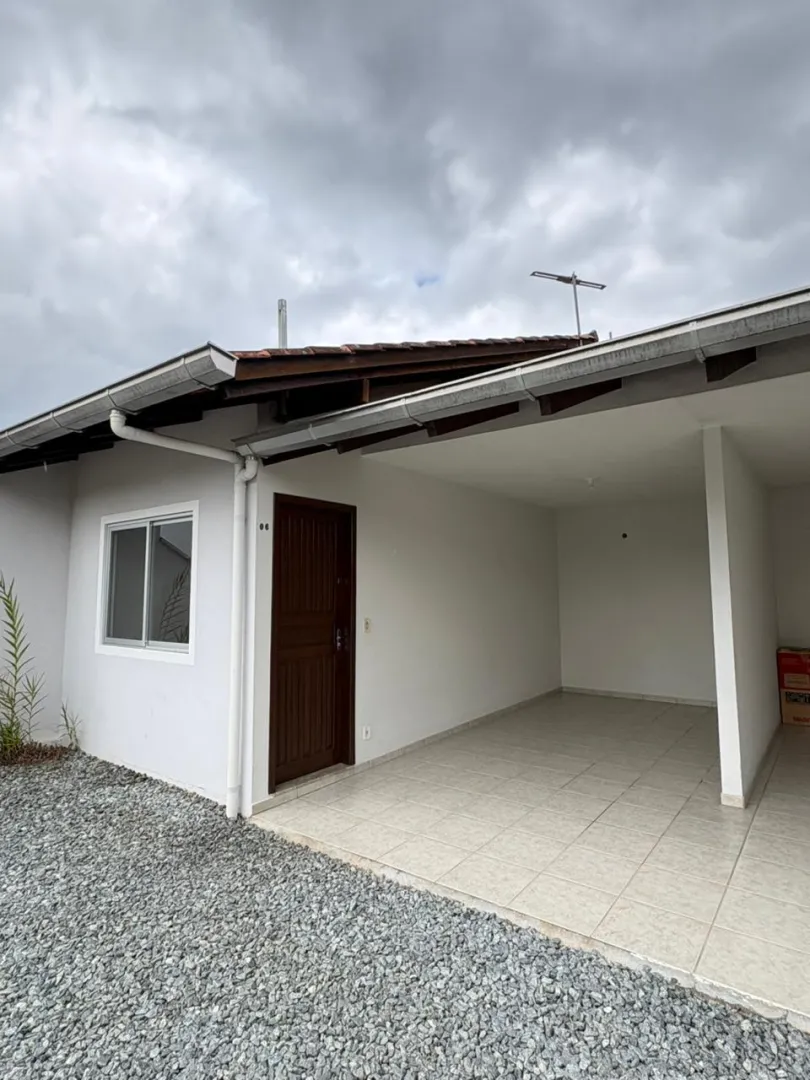 Casa n&deg; 06 - B. Capitais  Timbó - 