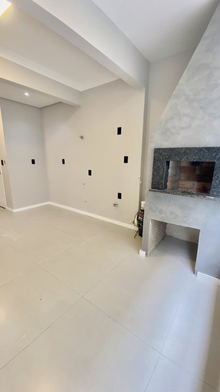 APARTAMENTO COM 1 SUÍTE MAIS 1 DORMITÓRIO NA SANTA RITA - Brusque - 