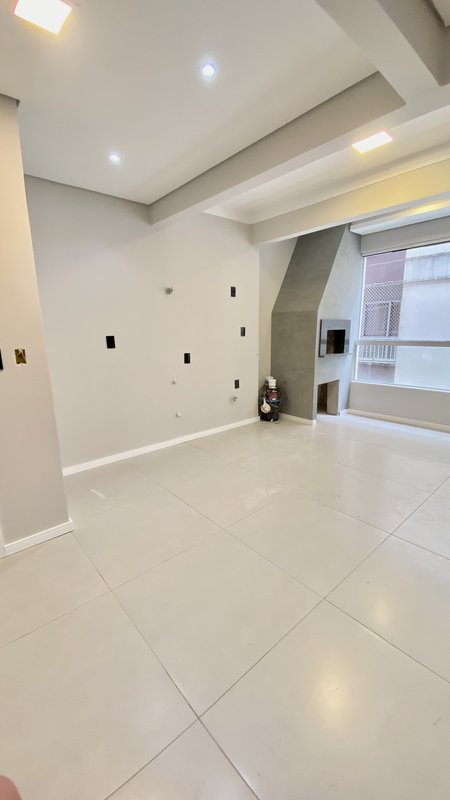 APARTAMENTO COM 1 SUÍTE MAIS 1 DORMITÓRIO NA SANTA RITA - Brusque - 