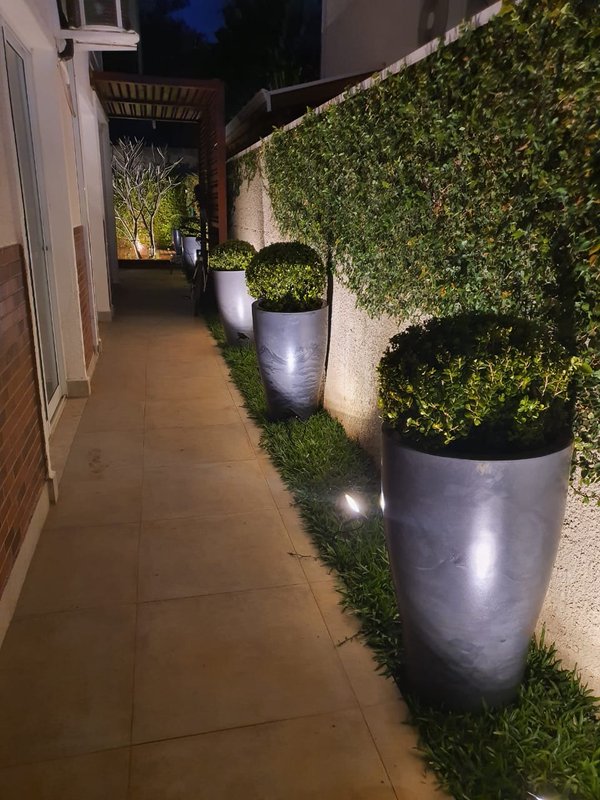 Linda casa em condomínio cercada pela natureza - Campinas - 
