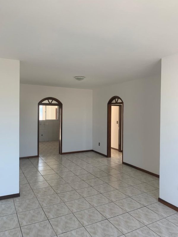 APARTAMENTO COM 1 SUÍTE MAIS 2 DORMITÓRIOS NO SÃO LUIZ - Brusque - 