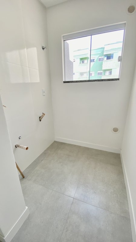 APARTAMENTO COM 1 SUÍTE MAIS 1 DORMITÓRIO NA SANTA RITA - Brusque - 