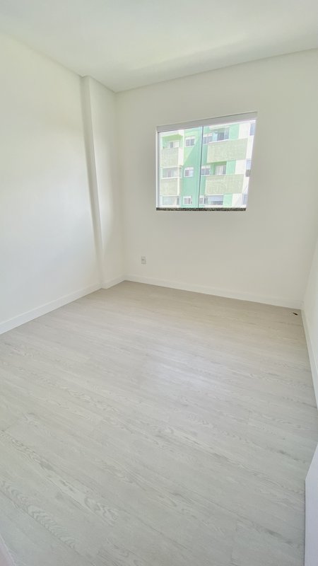 APARTAMENTO COM 1 SUÍTE MAIS 1 DORMITÓRIO NA SANTA RITA - Brusque - 