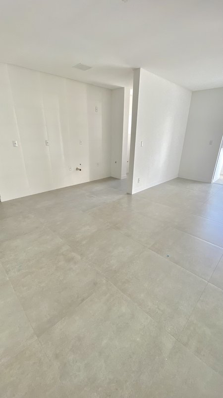 APARTAMENTO COM 1 SUÍTE MAIS 1 DORMITÓRIO NA SANTA RITA - Brusque - 