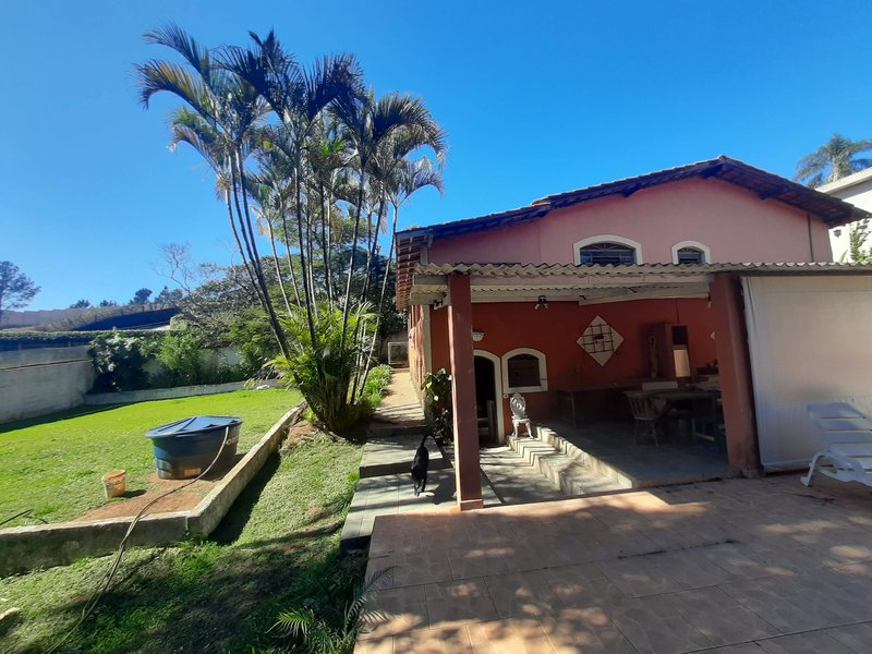 Linda Chácara com lazer completo - Santana de Parnaíba - 