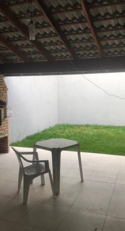 Sobrado maravilhoso na Vila Suíssa com 3 dormitórios, sendo 1 suíte - Mogi das Cruzes - 