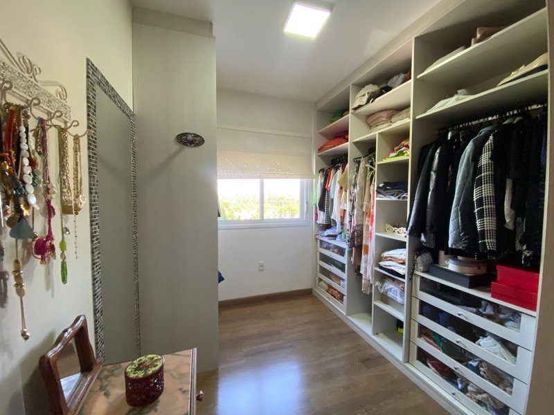 Excelente Apartamento no Edifício Lumiere, face norte, com 03 dormitórios, 01 suíte - Mogi das Cruzes - 
