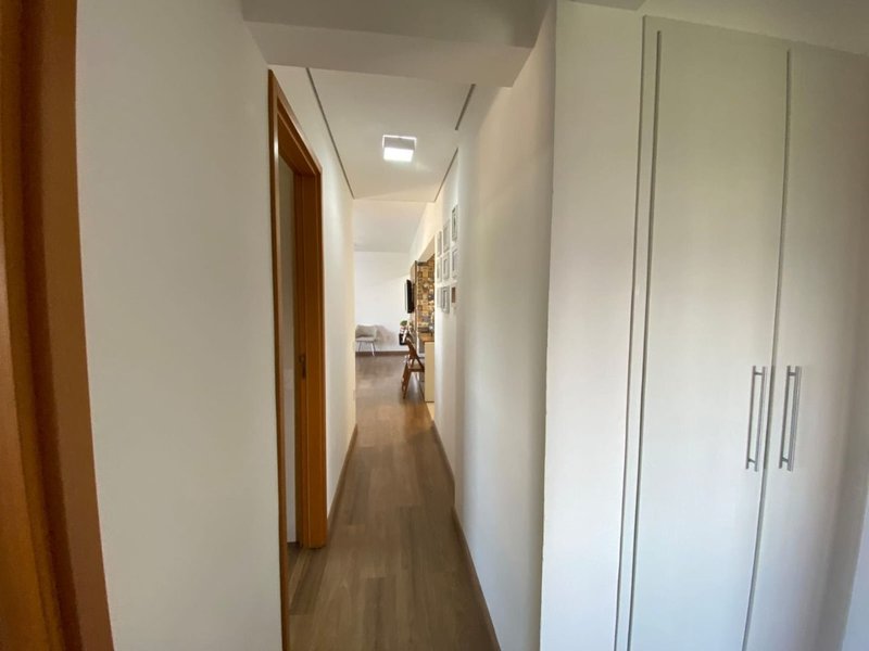 Excelente Apartamento no Edifício Lumiere, face norte, com 03 dormitórios, 01 suíte - Mogi das Cruzes - 