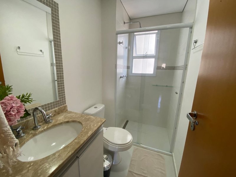 Excelente Apartamento no Edifício Lumiere, face norte, com 03 dormitórios, 01 suíte - Mogi das Cruzes - 