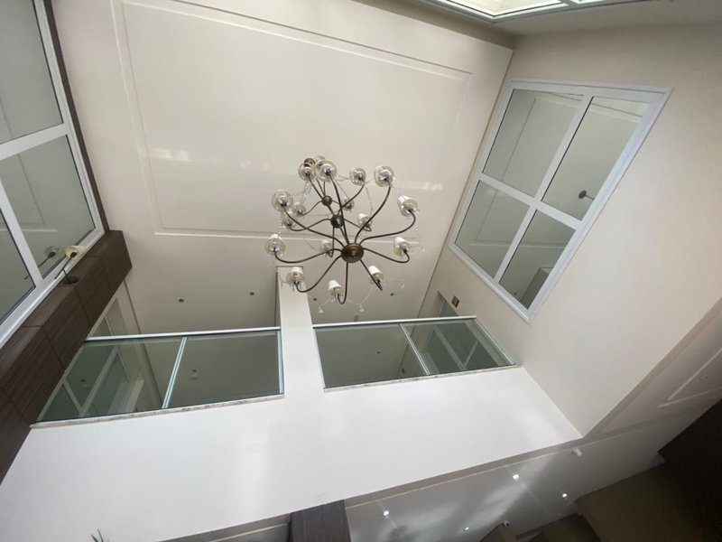 Excelente Apartamento no Edifício Lumiere, face norte, com 03 dormitórios, 01 suíte - Mogi das Cruzes - 