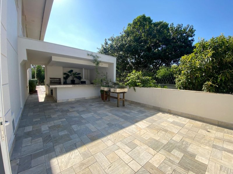 Excelente Apartamento no Edifício Lumiere, face norte, com 03 dormitórios, 01 suíte - Mogi das Cruzes - 