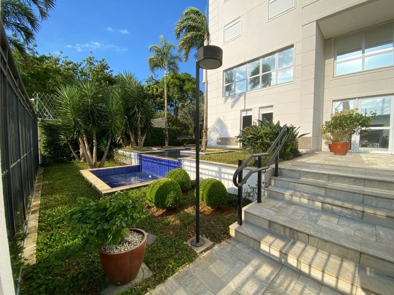 Excelente Apartamento no Edifício Lumiere, face norte, com 03 dormitórios, 01 suíte - Mogi das Cruzes - 
