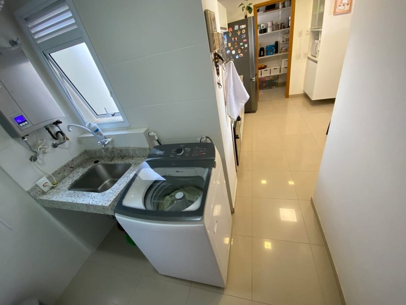 Excelente Apartamento no Edifício Lumiere, face norte, com 03 dormitórios, 01 suíte - Mogi das Cruzes - 
