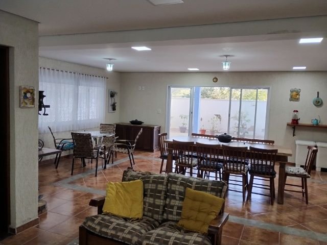 Excelente imóvel no Condomínio Aruã Brisas com 03 dormitórios sendo 02 suítes - Mogi das Cruzes - 