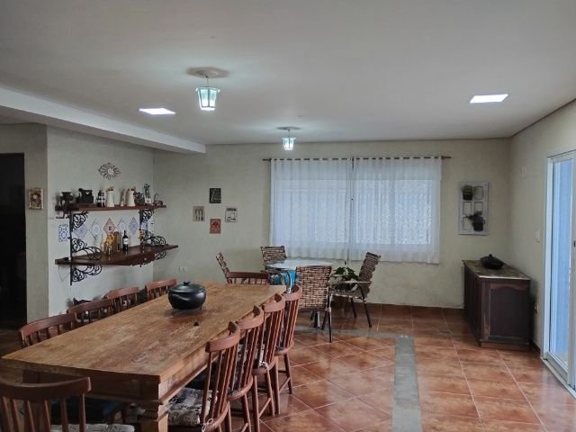 Excelente imóvel no Condomínio Aruã Brisas com 03 dormitórios sendo 02 suítes - Mogi das Cruzes - 