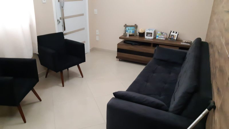 Sobrado - Vila Paulicéia  com 03 dormitórios sendo 02 suítes - Mogi das Cruzes - 