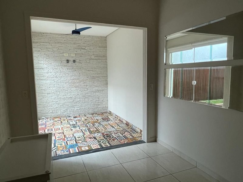 Sobrado em Condomínio Fechado na Vila Oliveira com 03 dormitórios, suíte e área gourmet - Mogi das Cruzes - 